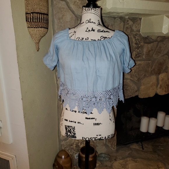 JtheWAY WOMEN'S LACEY CROP TOP - Picture 4 of 11